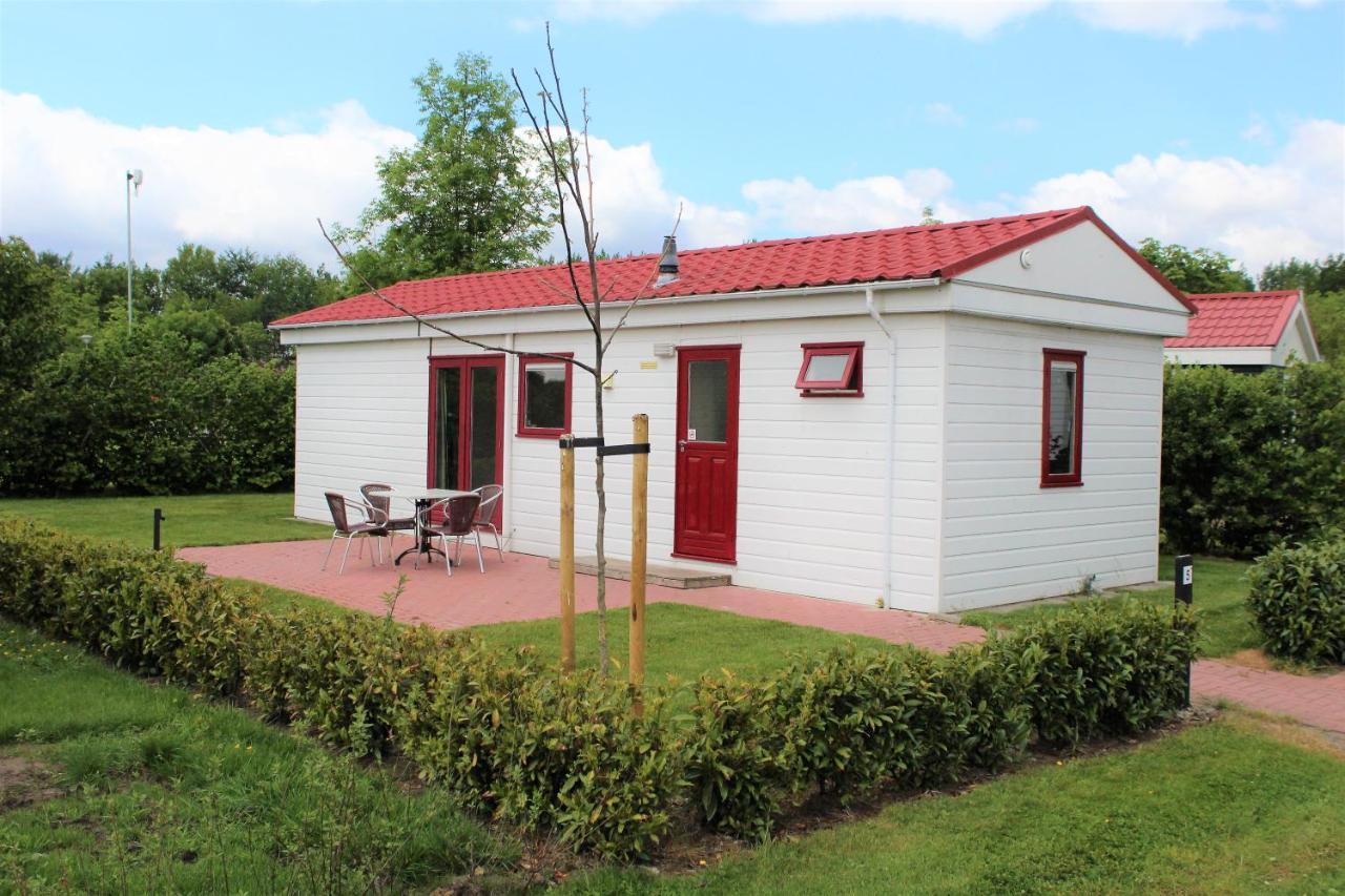 Hofgalow Chalet Op Camping "De Stal" Drijber Εξωτερικό φωτογραφία